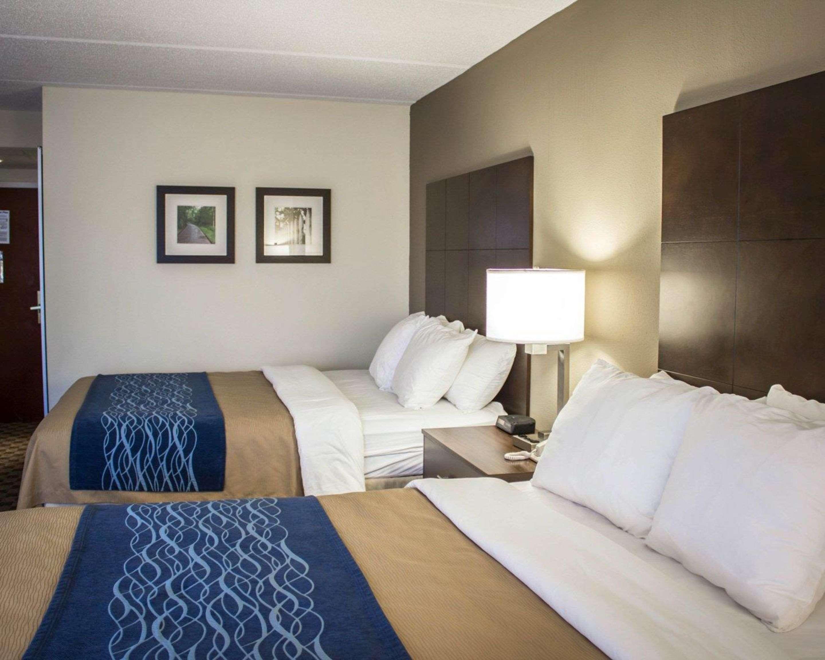 Comfort Inn & Suites Fuquay Varina מראה חיצוני תמונה