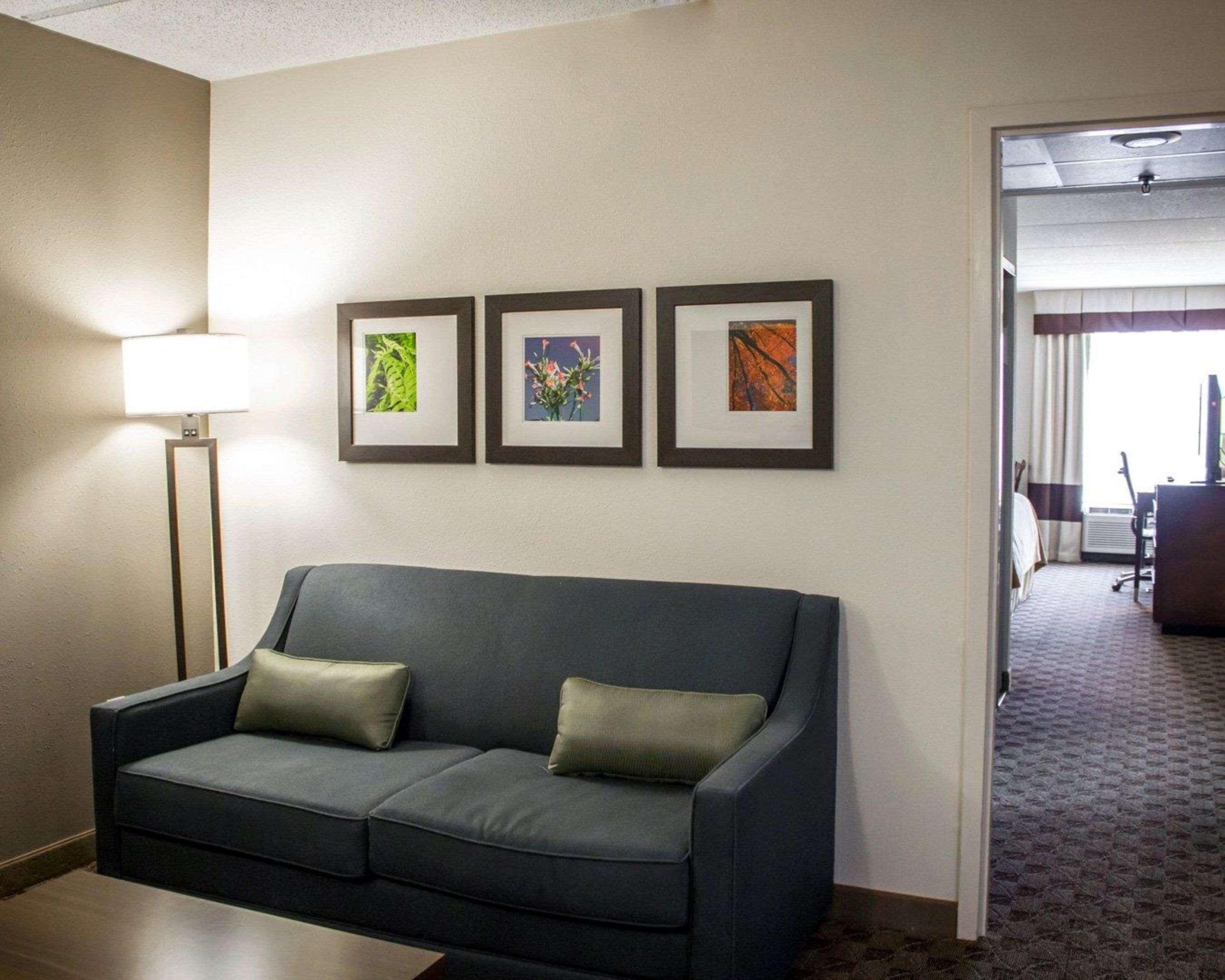 Comfort Inn & Suites Fuquay Varina מראה חיצוני תמונה